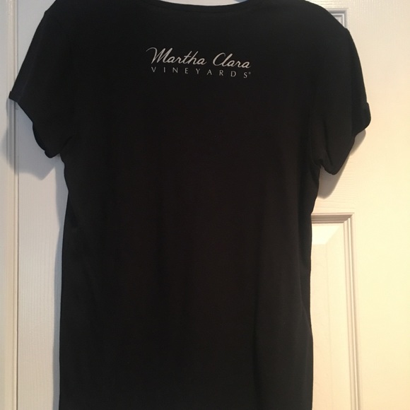 Brand new tee w/o tags - Picture 3 of 4